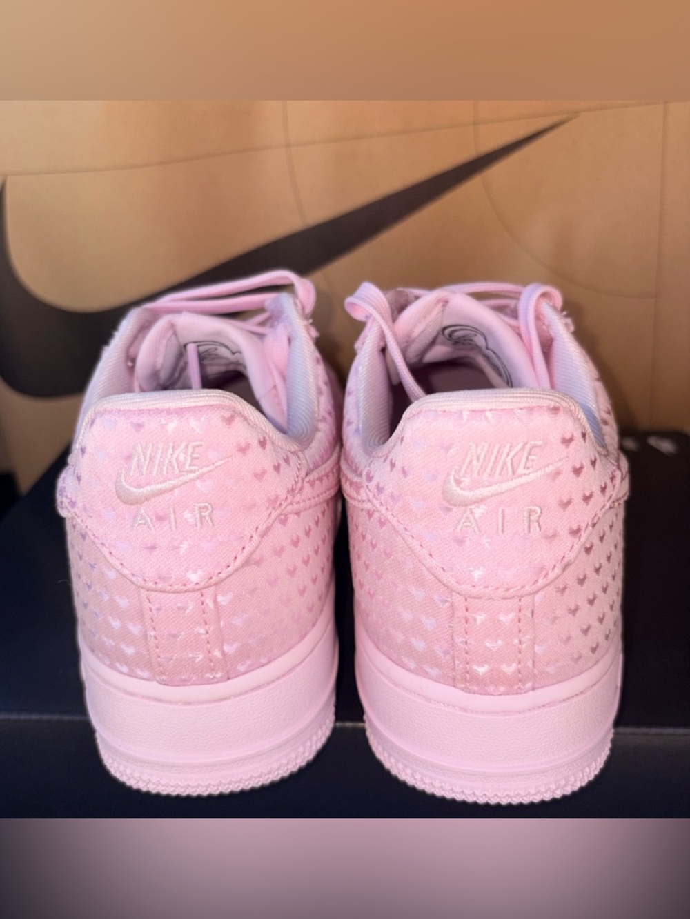 NEW Nike Air Force 1 Low Valentine's Day Pink Foam NBY IQ9965-601 Women Size 7.5 - Picture 6 of 8